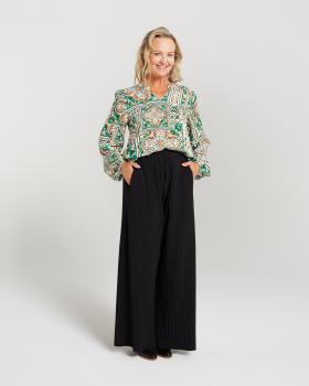 BWY8732-Top-Winter Greens-BWY8724-Pant-Black-Front
